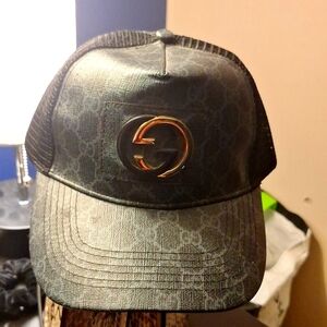 Mens black inspired snap back